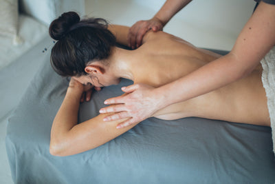 Hur gynnar massageterapi din produktivitet och hälsa?